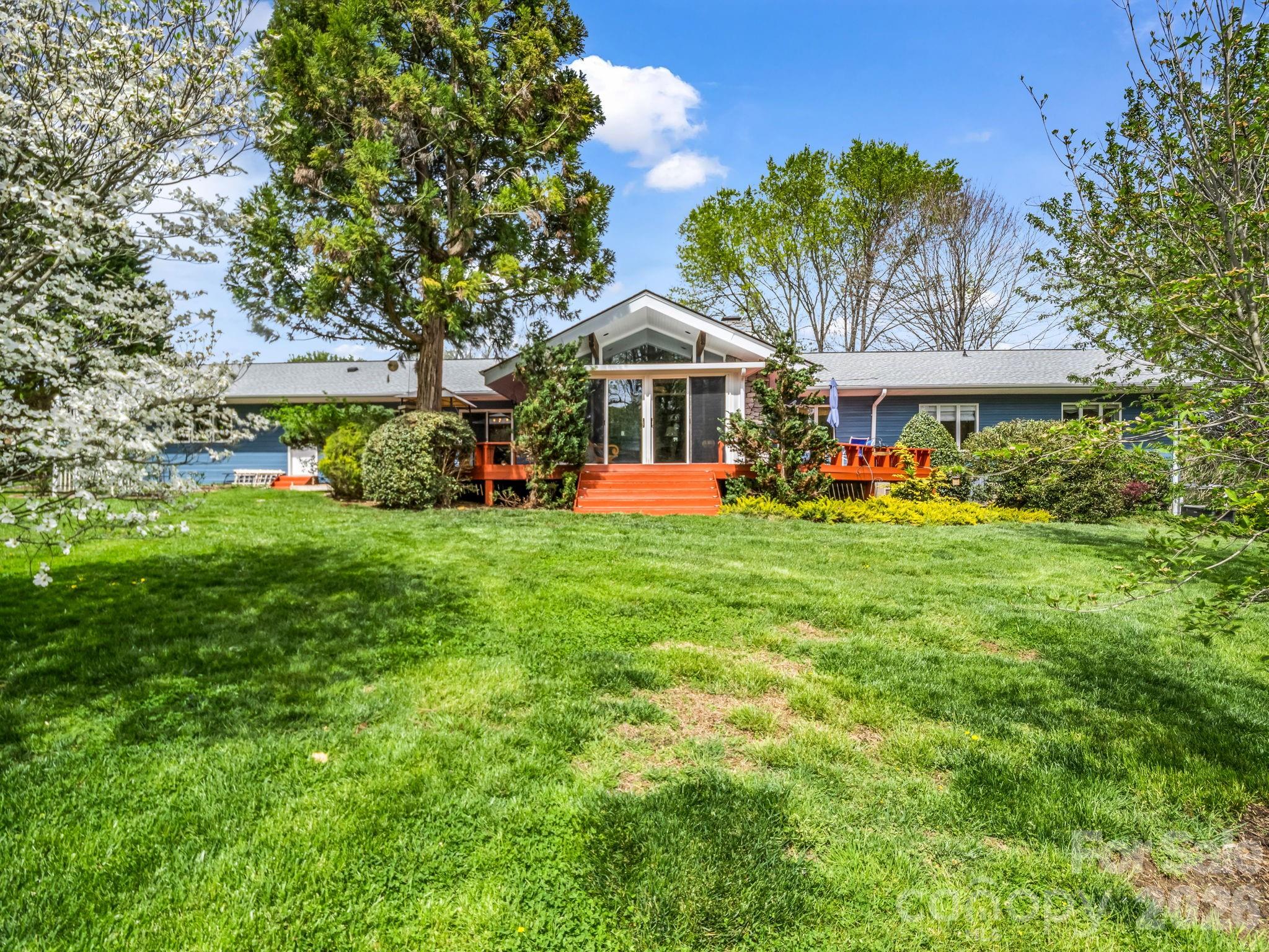 200 Conde Place Hendersonville NC 28739