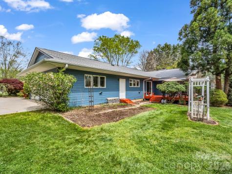200 Conde Place Hendersonville NC 28739