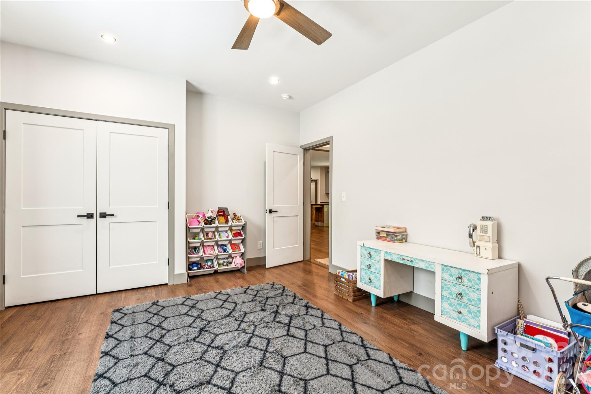 305 Robinson Avenue Mount Holly NC 28120