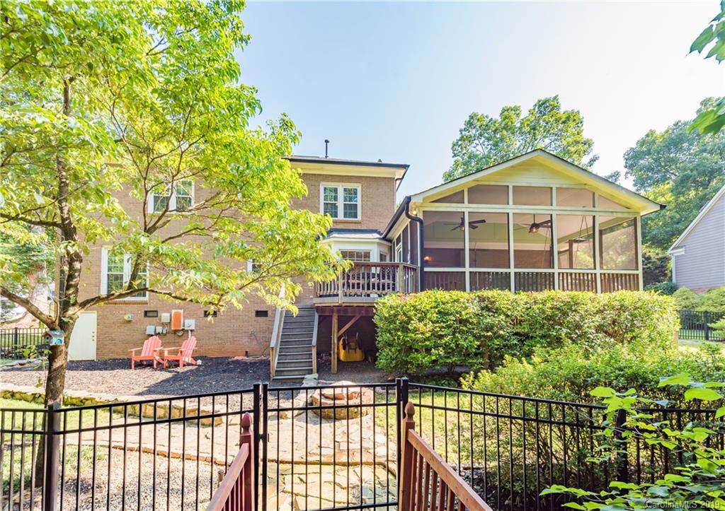 2320 Hopecrest Drive Charlotte NC 28210