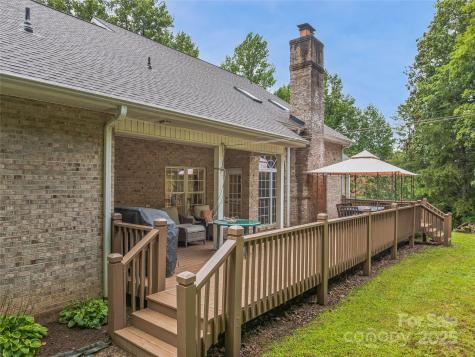 808 Old Fort Road Fairview NC 28730