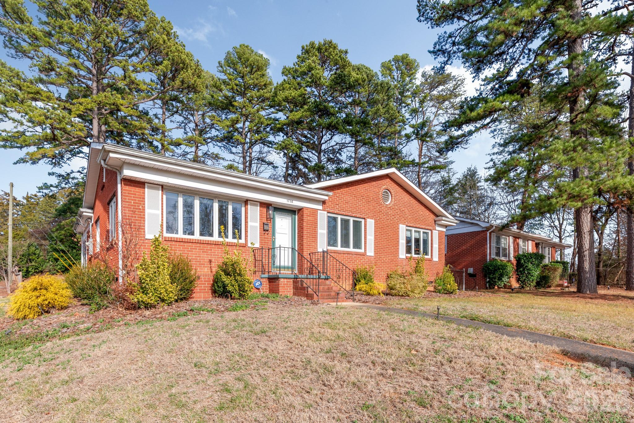 1708 Miles Court Charlotte NC 28216