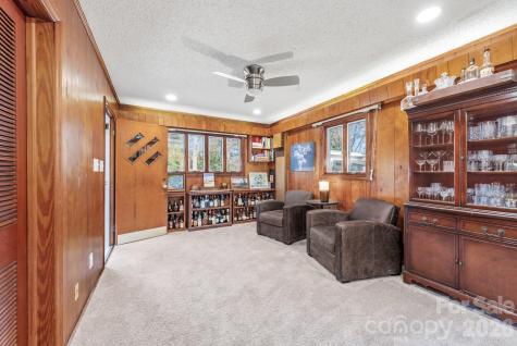 1708 Miles Court Charlotte NC 28216