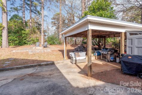 1708 Miles Court Charlotte NC 28216