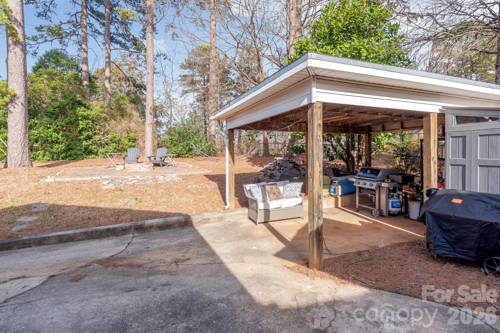 1708 Miles Court Charlotte NC 28216