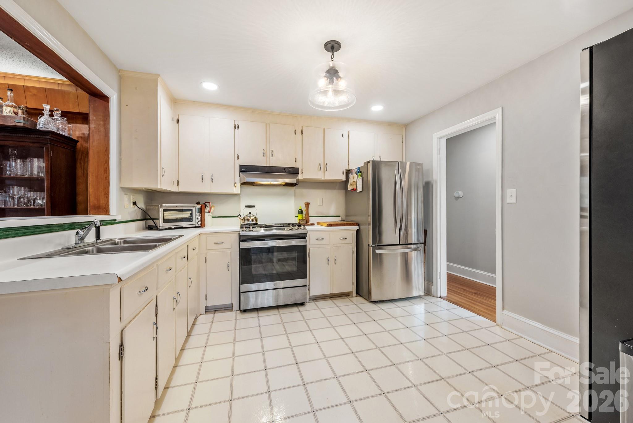 1708 Miles Court Charlotte NC 28216