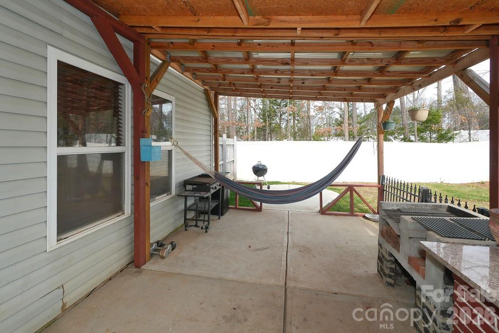 2443 Mint Thistle Court Charlotte NC 28269