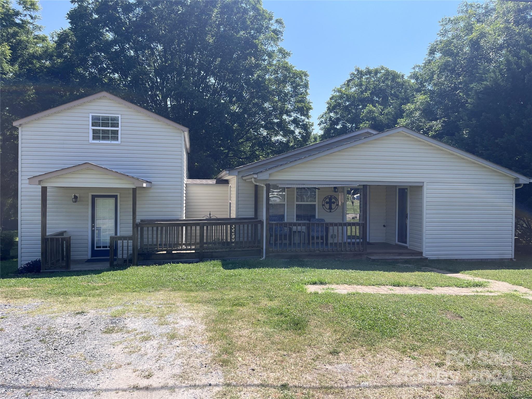 114 N Carpenter Street Gastonia NC 28054