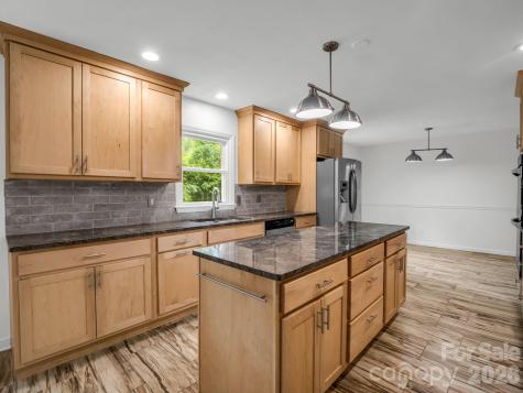 11 Deer Run Drive Asheville NC 28803