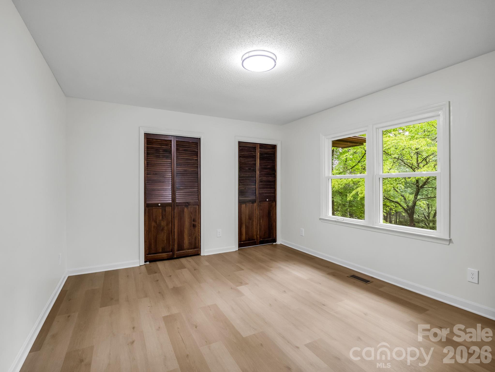 11 Deer Run Drive Asheville NC 28803