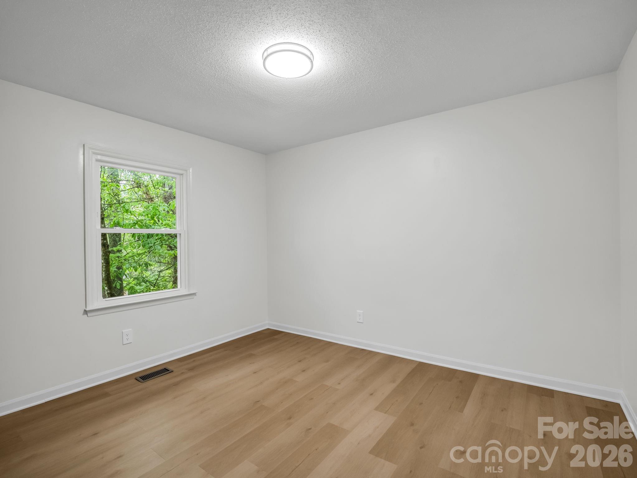 11 Deer Run Drive Asheville NC 28803
