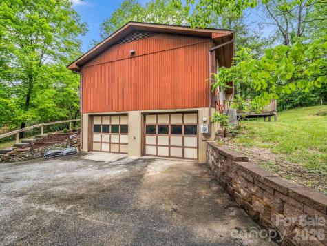 11 Deer Run Drive Asheville NC 28803