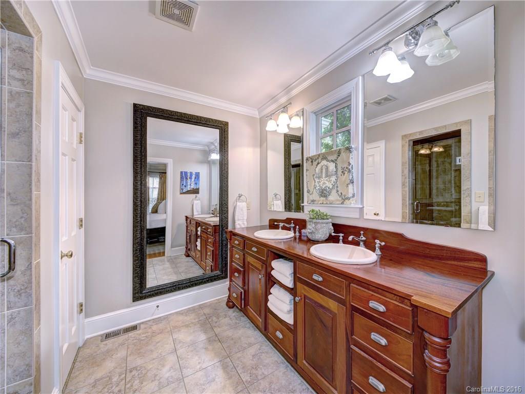 2501 Danbury Street Charlotte NC 28211