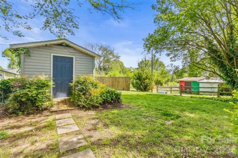 373 Scott Street Mount Holly NC 28120
