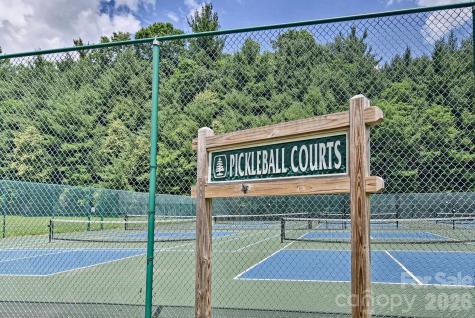 232 Trillium Road Newland NC 28657