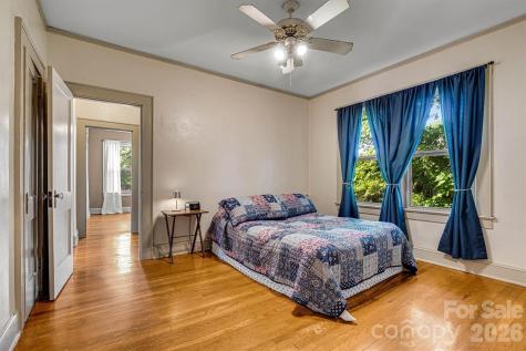 220 W 8th Street Newton NC 28658