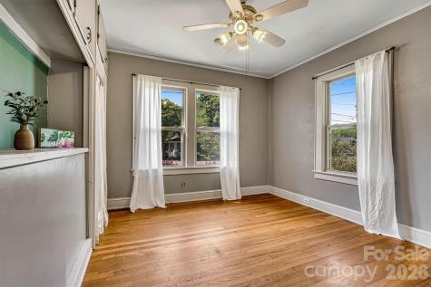 220 W 8th Street Newton NC 28658