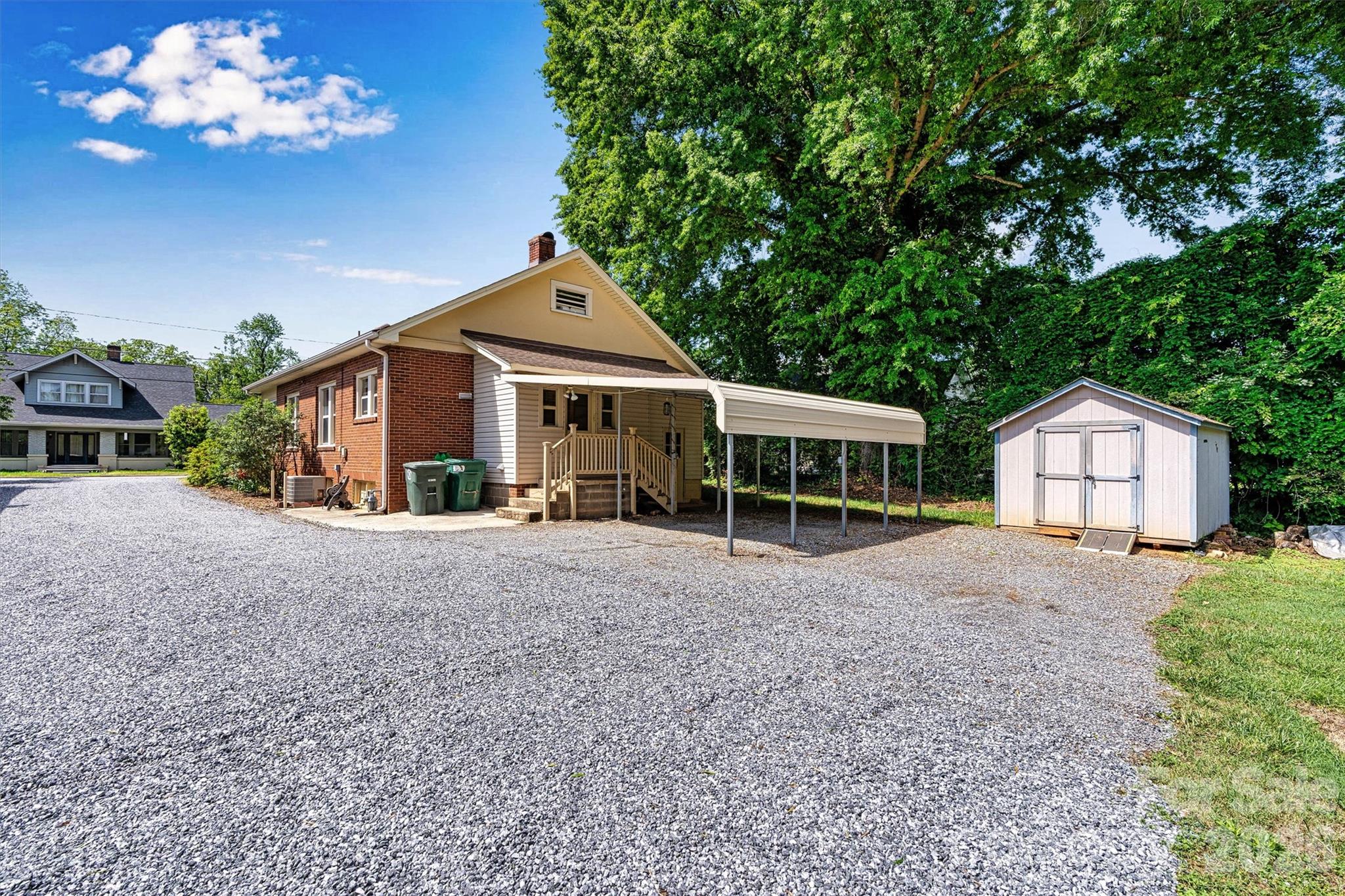 220 W 8th Street Newton NC 28658