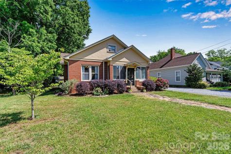 220 W 8th Street Newton NC 28658