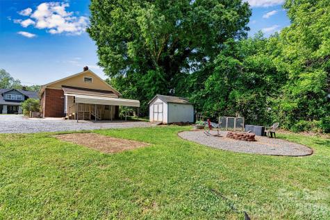 220 W 8th Street Newton NC 28658