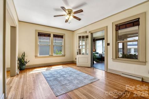 220 W 8th Street Newton NC 28658