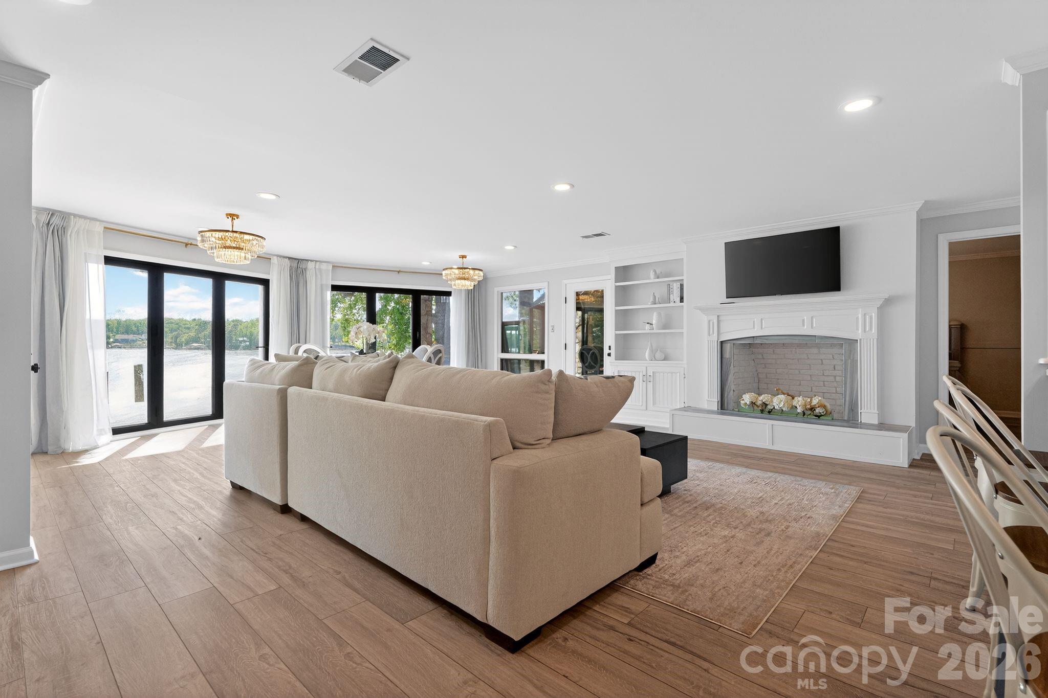 8611 Island Point Road Charlotte NC 28278