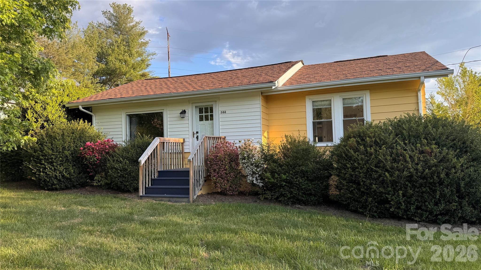 144 Macedonia Road Asheville NC 28804