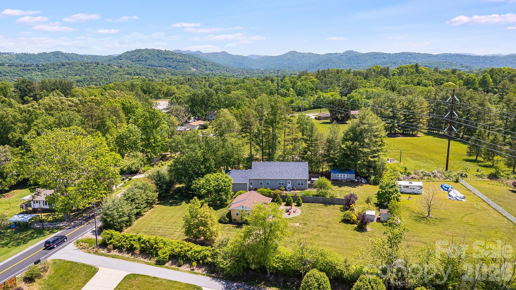 144 Macedonia Road Asheville NC 28804