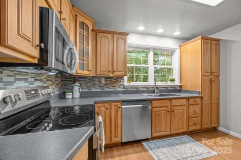 2 Enka Orchard Street Candler NC 28715