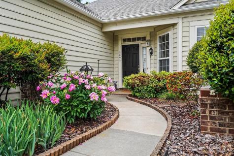 5895 Heartwood Court Harrisburg NC 28075