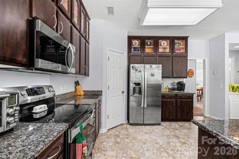5895 Heartwood Court Harrisburg NC 28075