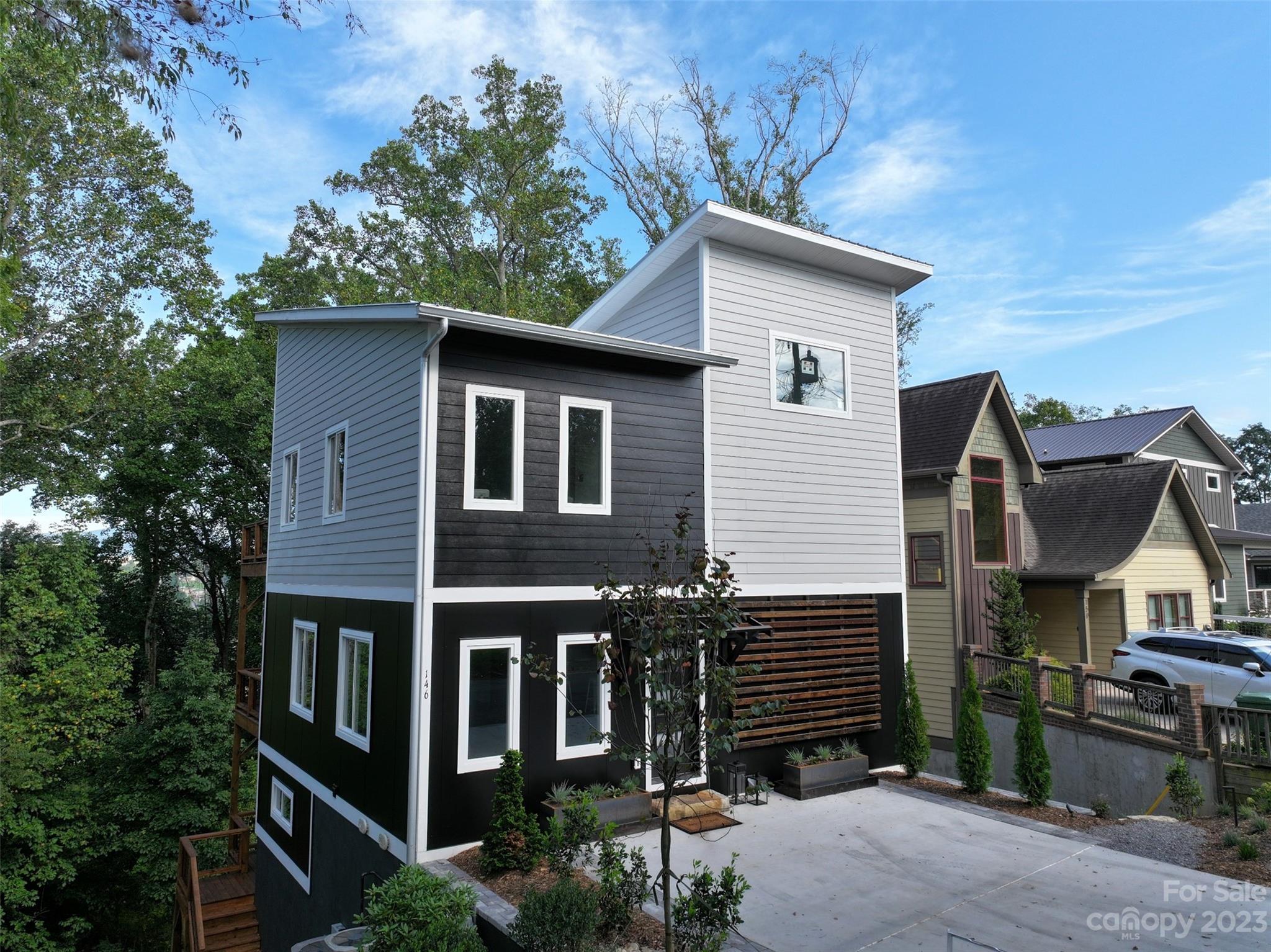 146 Riverview Drive Asheville NC 28806