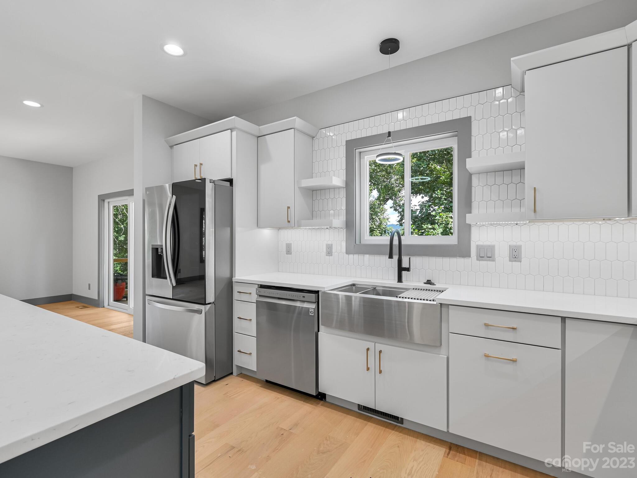 146 Riverview Drive Asheville NC 28806