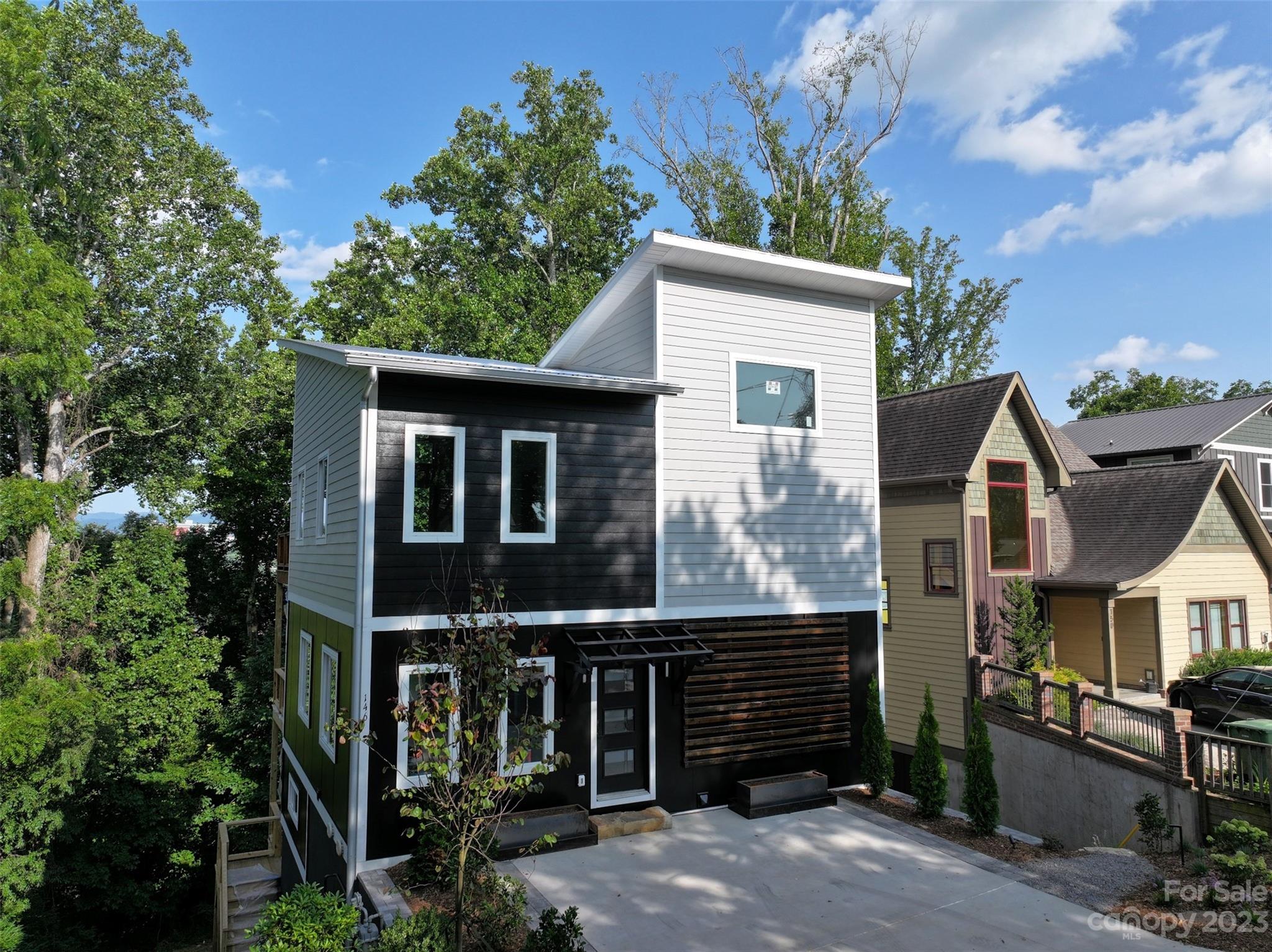 146 Riverview Drive Asheville NC 28806