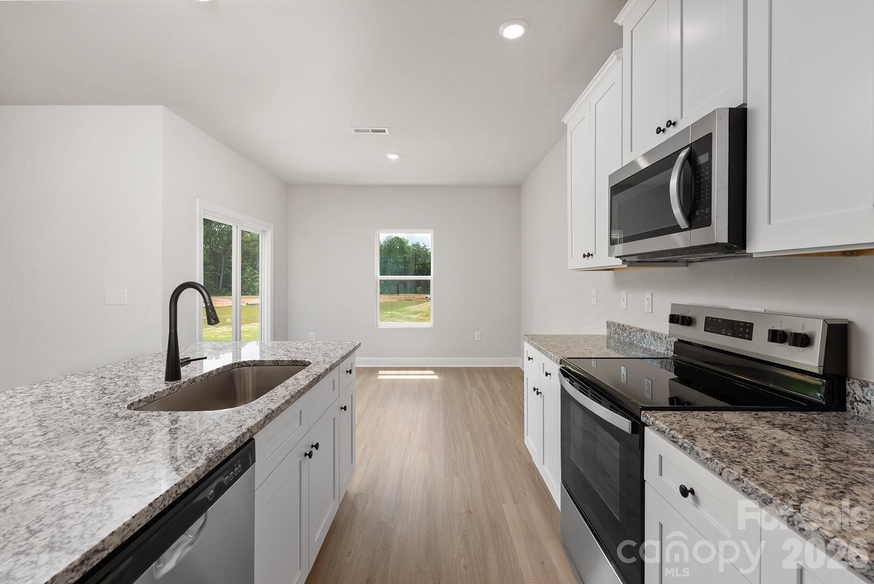 6729 Fairford Drive Charlotte NC 28215