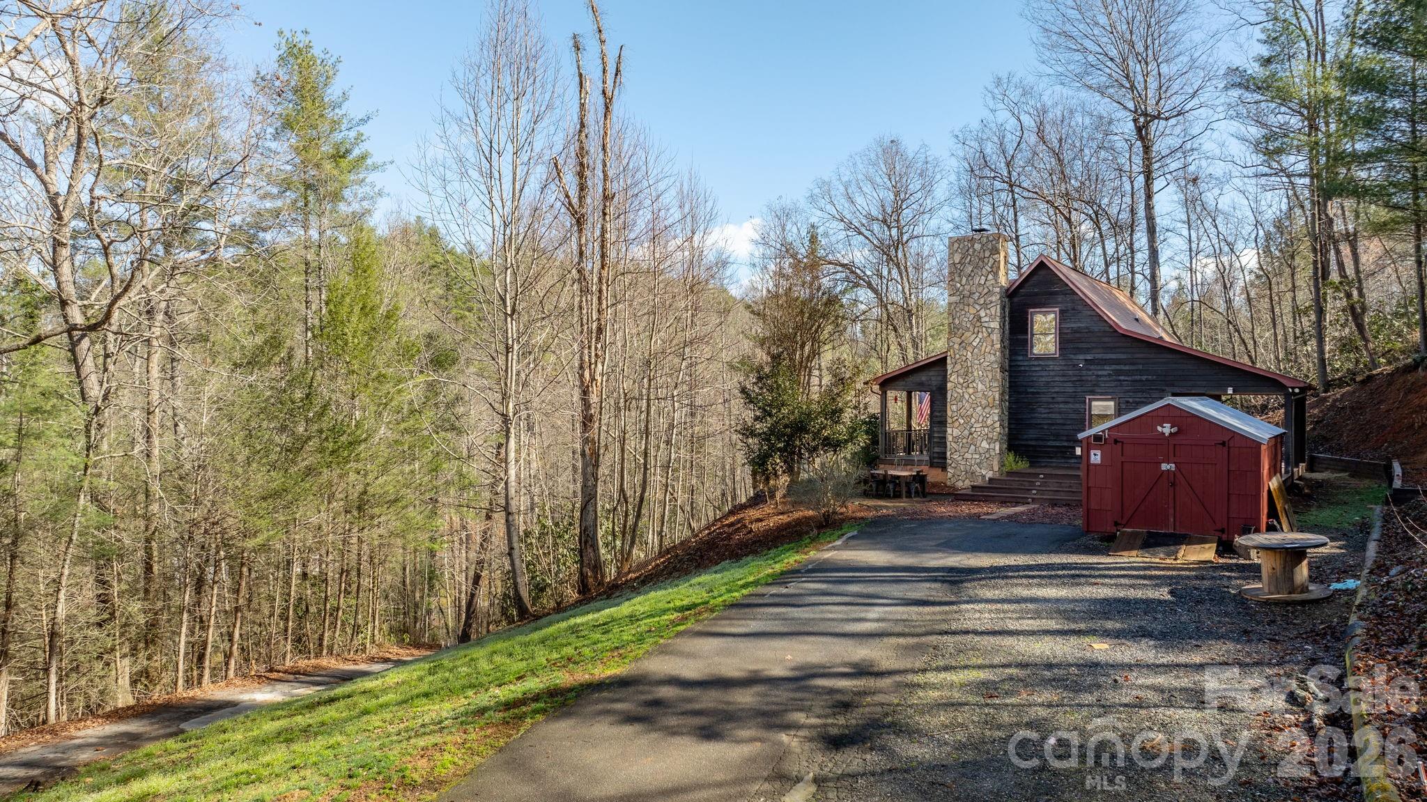 1481 Levi Lane Lenoir NC 28645
