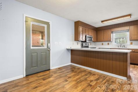1481 Levi Lane Lenoir NC 28645