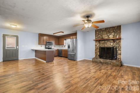 1481 Levi Lane Lenoir NC 28645
