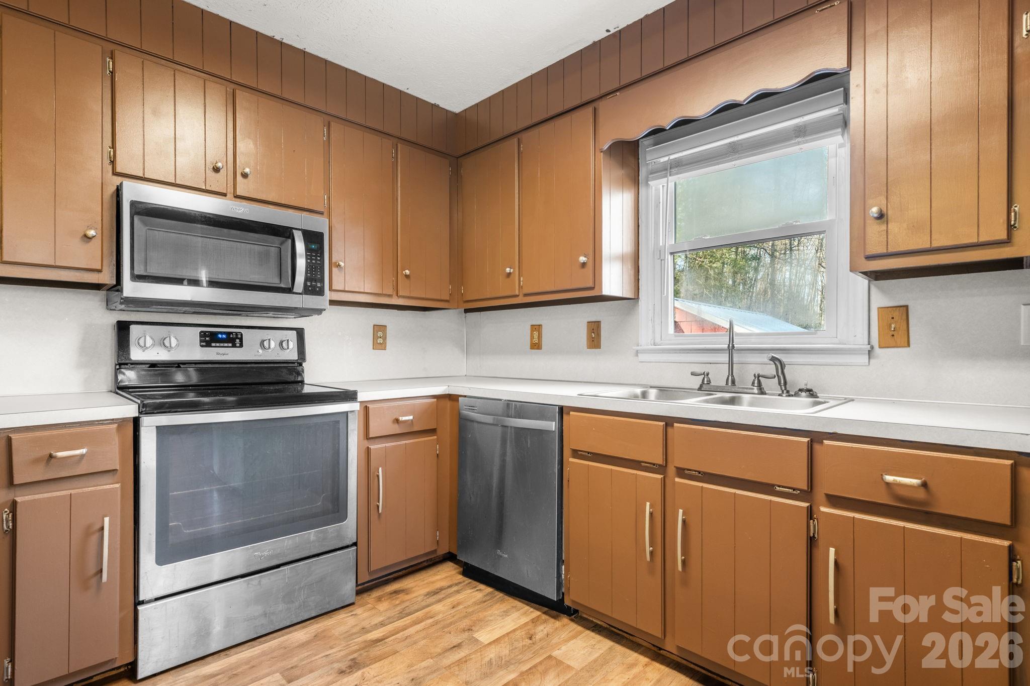 1481 Levi Lane Lenoir NC 28645