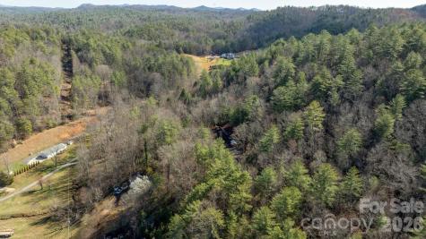 1481 Levi Lane Lenoir NC 28645