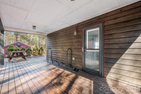 1481 Levi Lane Lenoir NC 28645