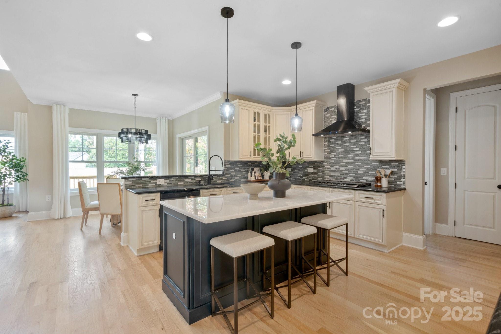 4023 Randolph Road Charlotte NC 28211