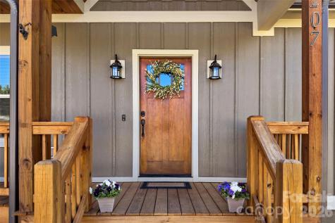 207 Lake Crest Drive Nebo NC 28761