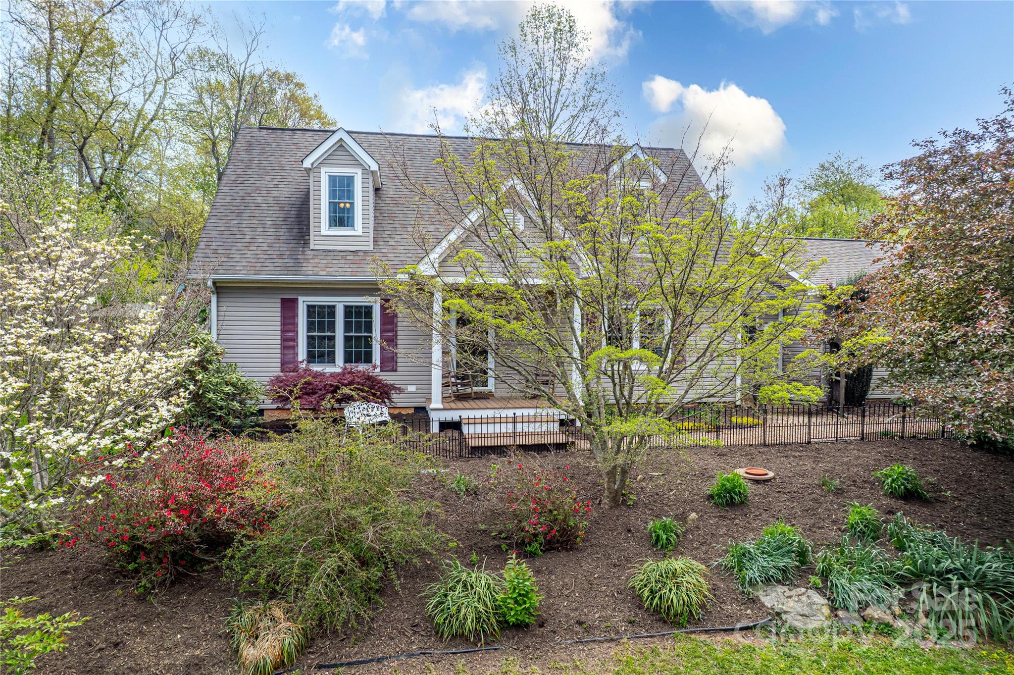 25 N Willow Brook Drive Asheville NC 28806