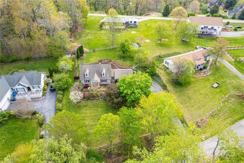 25 N Willow Brook Drive Asheville NC 28806