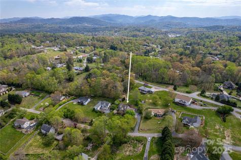 25 N Willow Brook Drive Asheville NC 28806