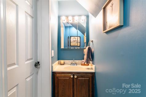 25 N Willow Brook Drive Asheville NC 28806