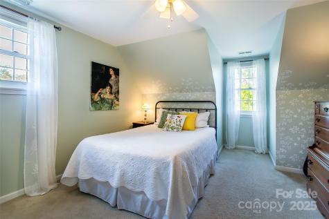 25 N Willow Brook Drive Asheville NC 28806