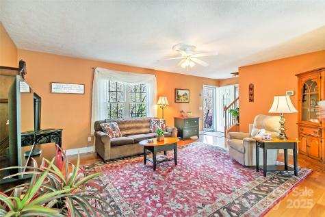 25 N Willow Brook Drive Asheville NC 28806