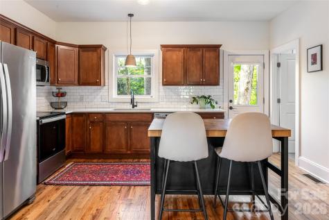 25 Lamar Avenue Asheville NC 28803